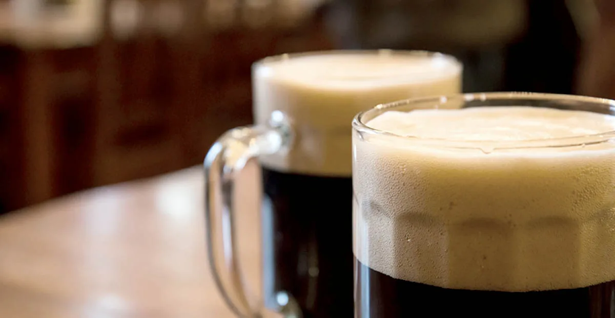 Bière qui coule… n’amasse pas mousse?