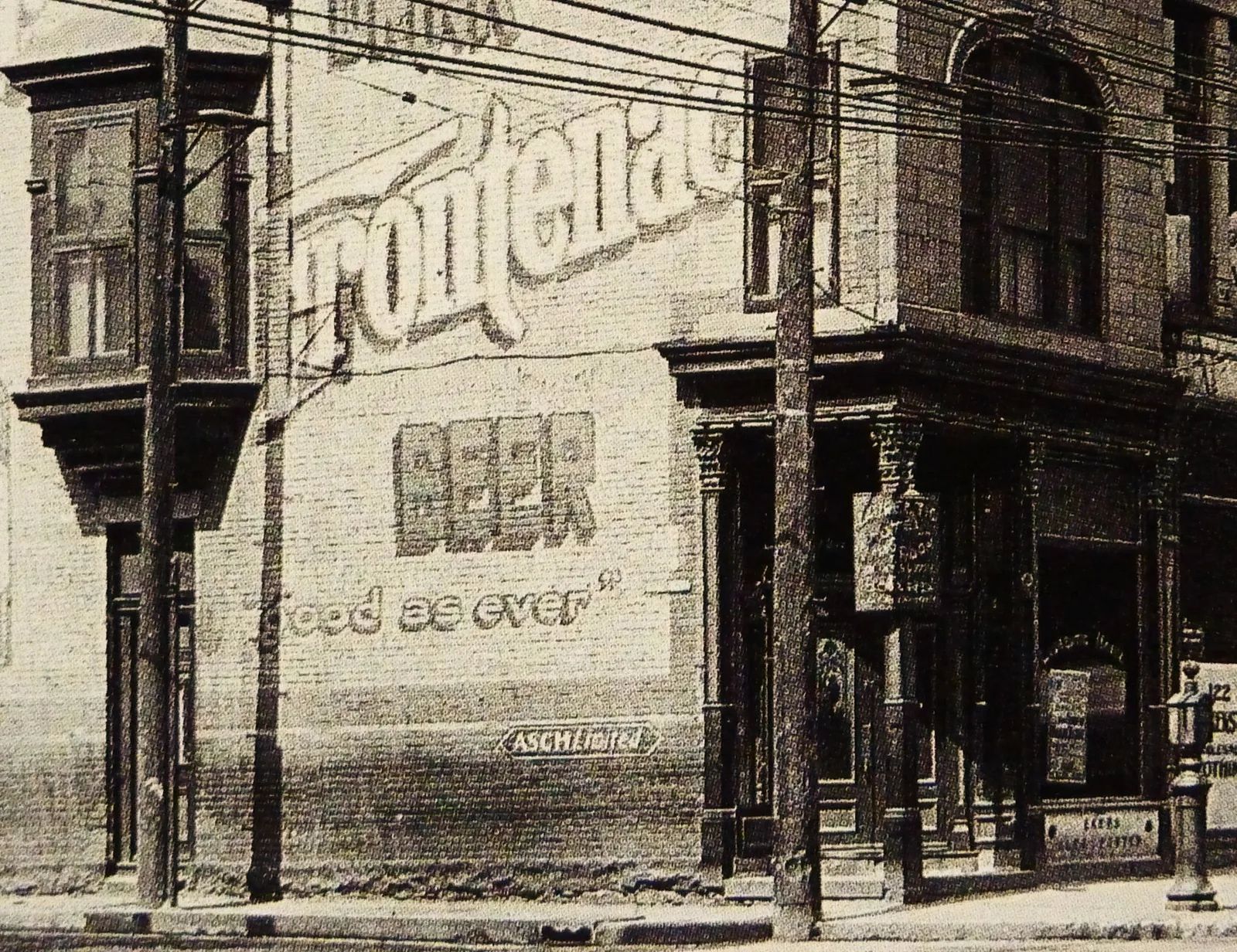 Montréal vers 1920. Boul. Saint-Laurent, angle rue Viger.
