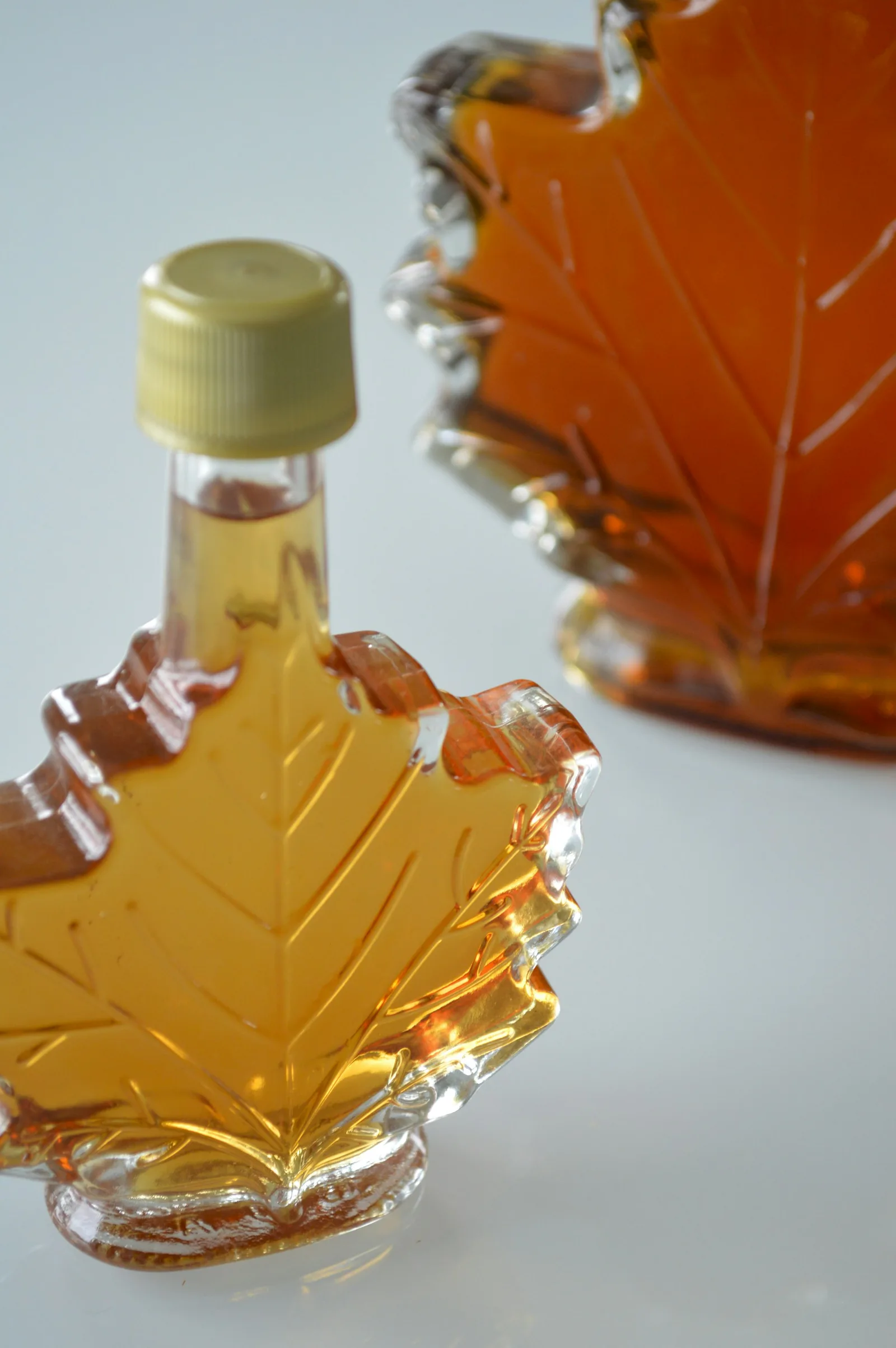Bouteille de sirop d'érable en forme de feuille d'érable