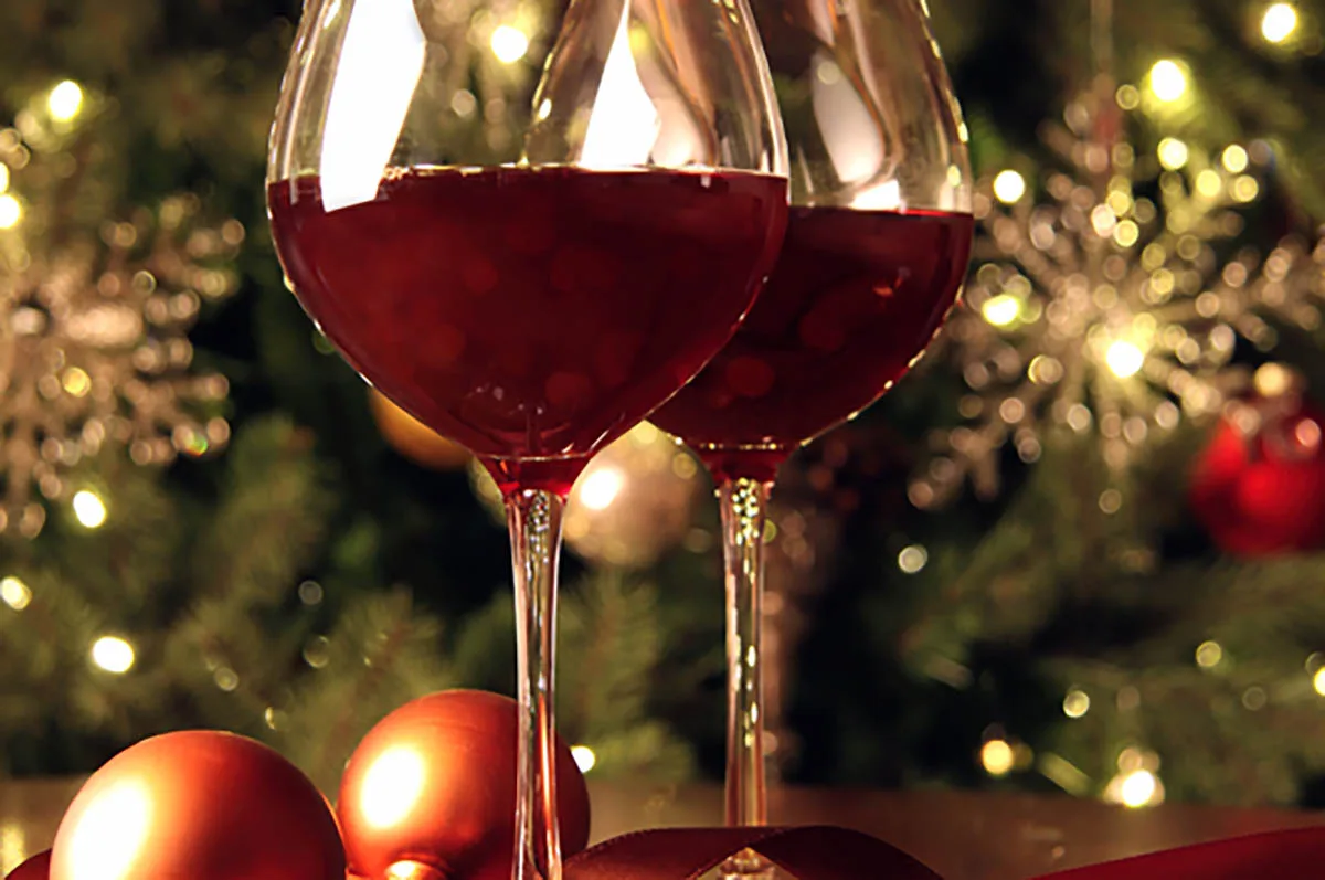 Le vin au temps des Fêtes: conseils pour recevoir